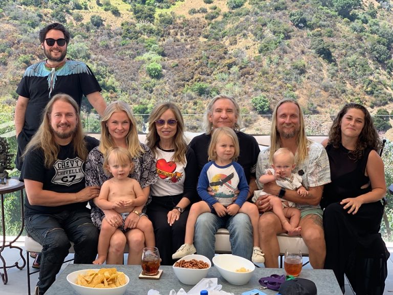 Group Pic of the Orbisons with Joe Walsh & Family – Roy Orbison